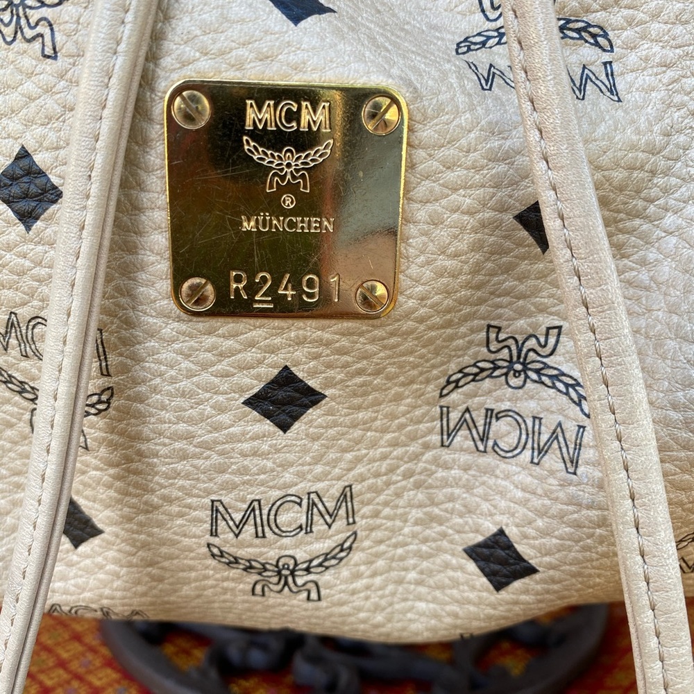 MCM Visetos 2-Way Bag - Picture 3 of 10